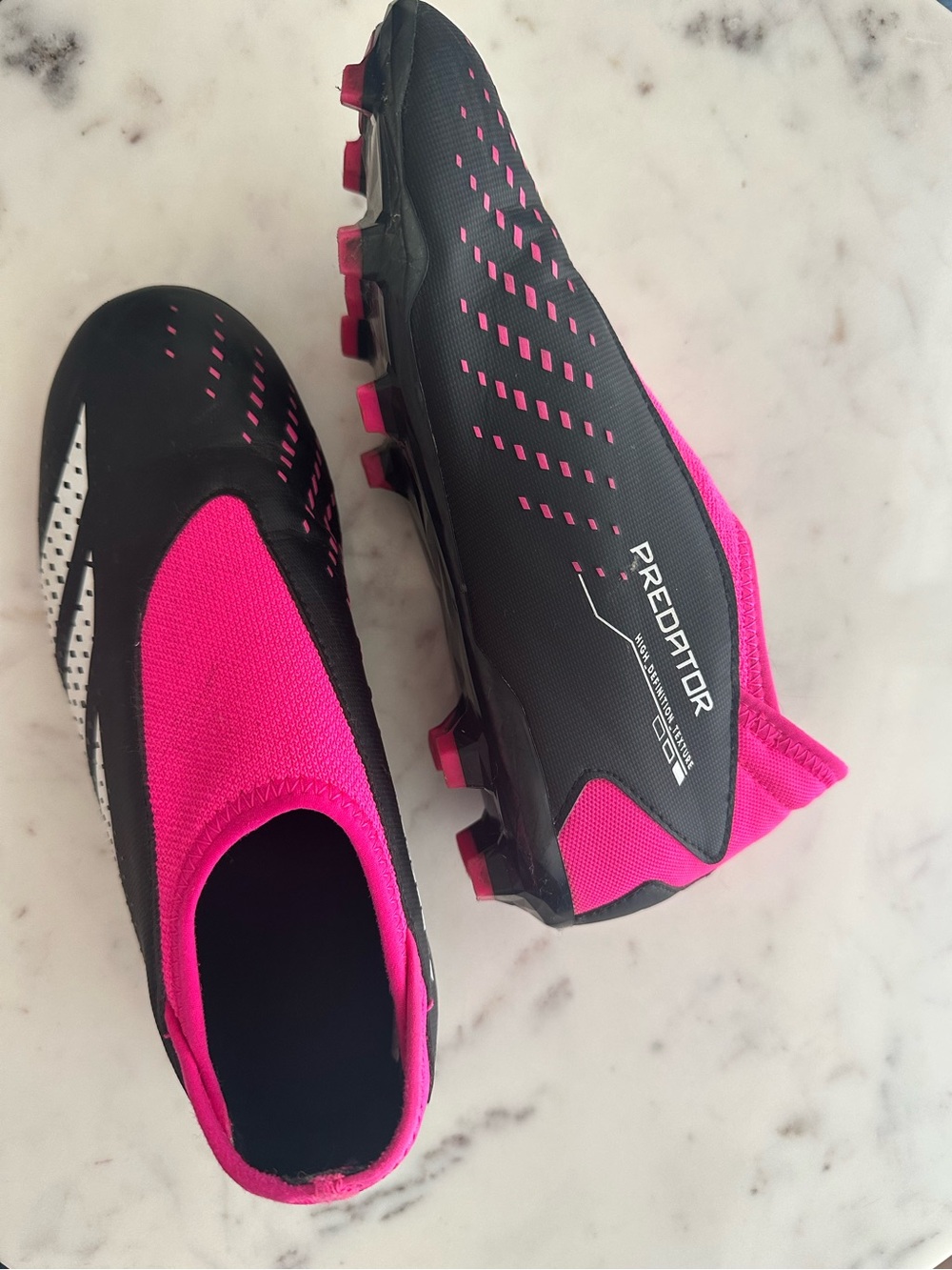 Adidas Predator Soccer cleats - Black & Hot Pink